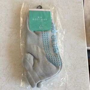 Bodybar Pilates 100 Club Pilates Gray Non-Slip Socks OS new in package